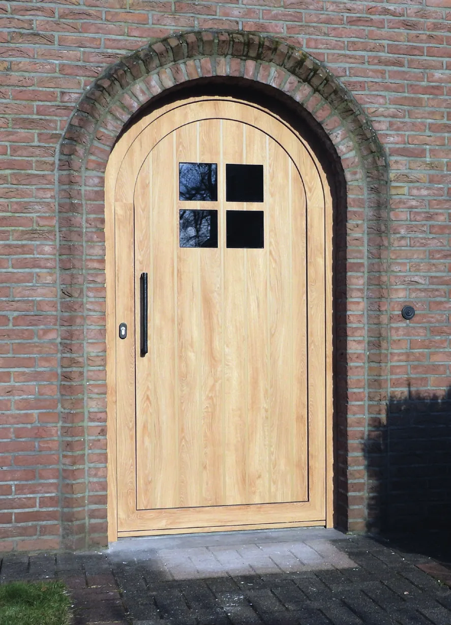Porte d'entrée cintrée aspect chêne panneau Frager Mondial MO162 Mariage