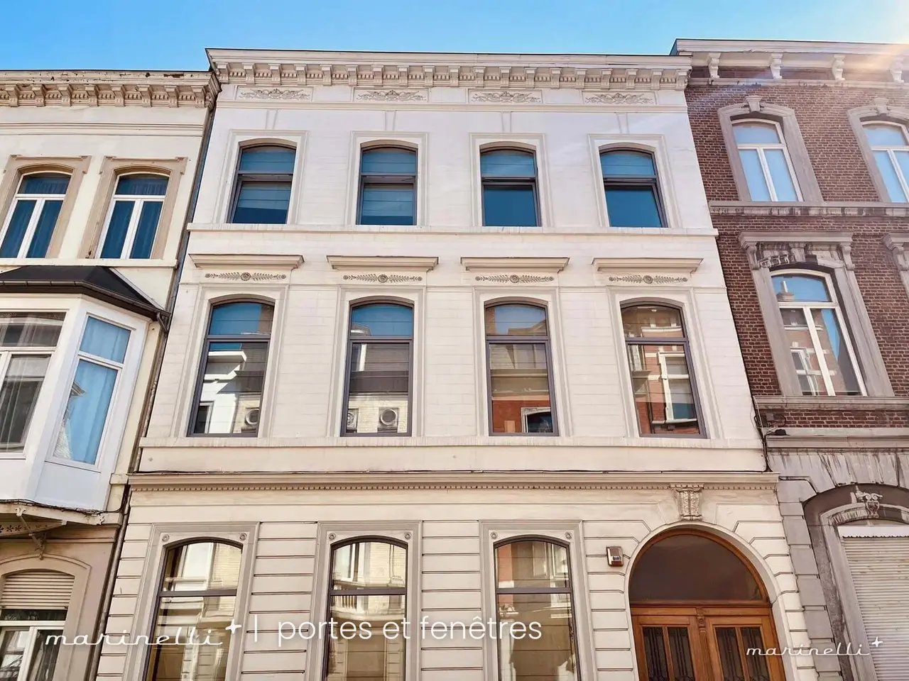 Immeuble de maître à Liège — Châssis en rénovation de façade